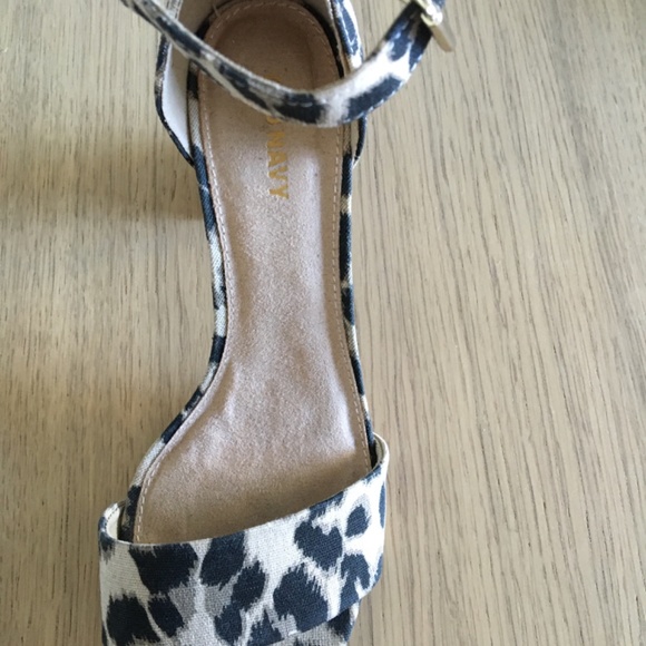 Heels - Picture 2 of 2